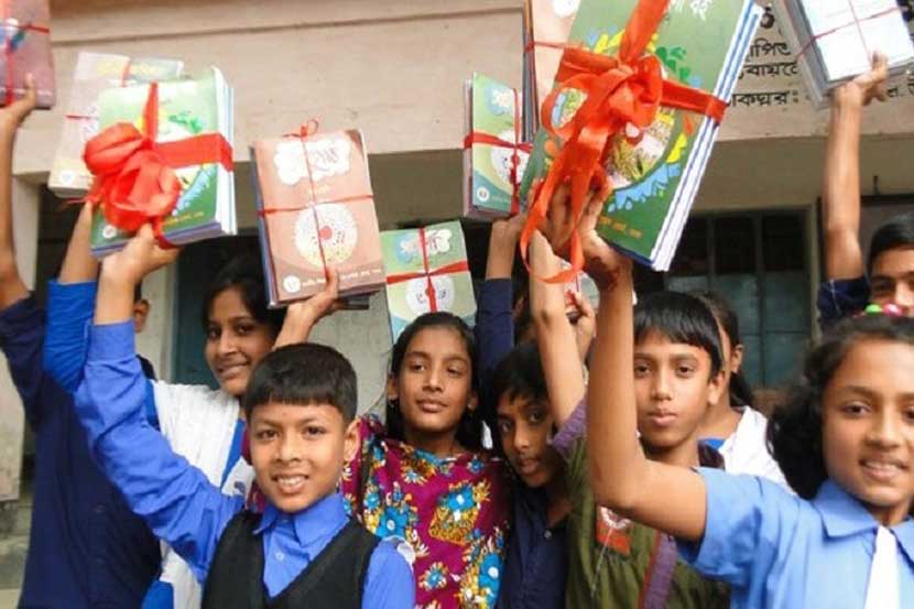 ২০১৭ সালে বিনামূল্যে ৩৬ কোটি ২১ লাখ পাঠ্যপুস্তক বিতরণ
