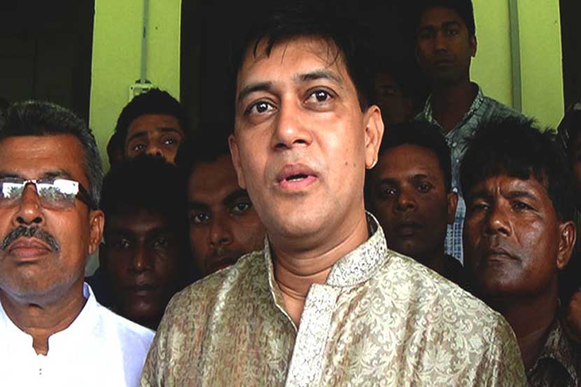 প্রতি পরিবারে চাকরি দেবেন নায়ক শাকিল খান প্রতি পরিবারে চাকরি দেবেন নায়ক শাকিল খান