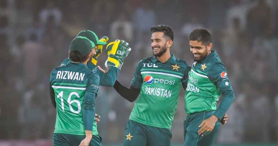পাকিস্তানের বিশ্বকাপ স্কোয়াডে চমক