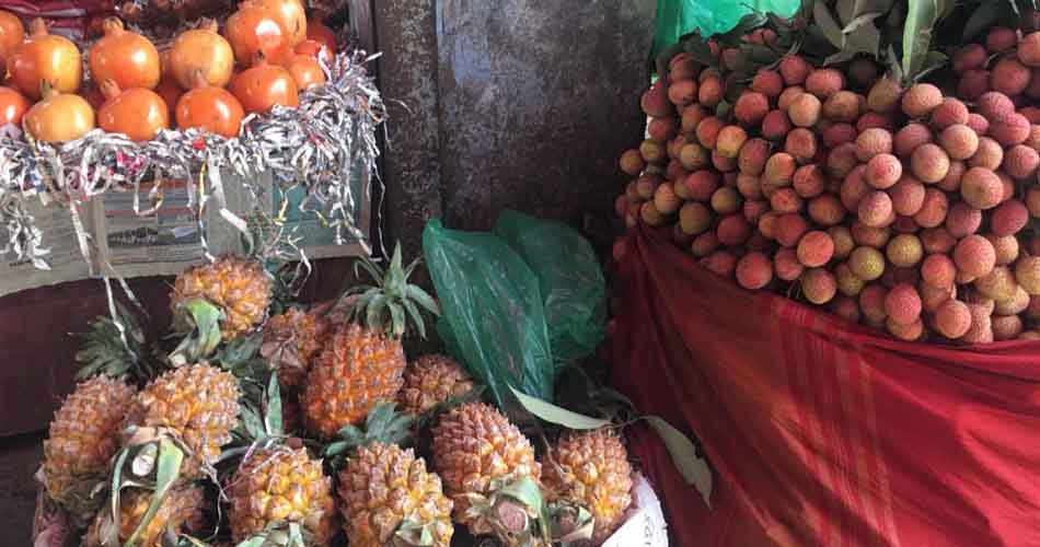 মধুমাসে কলাপাড়ায় ফলের সমারোহ