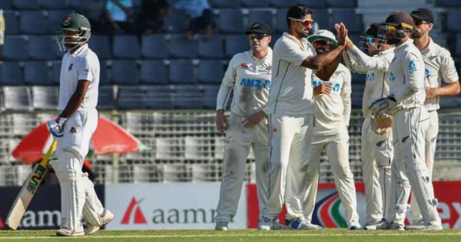 ৩১০ রানেই গুটিয়ে গেল বাংলাদেশ