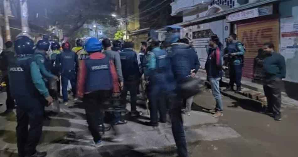 রাজশাহীতে দু`গ্রুপের সংঘর্ষে গুলিবিদ্ধ ১