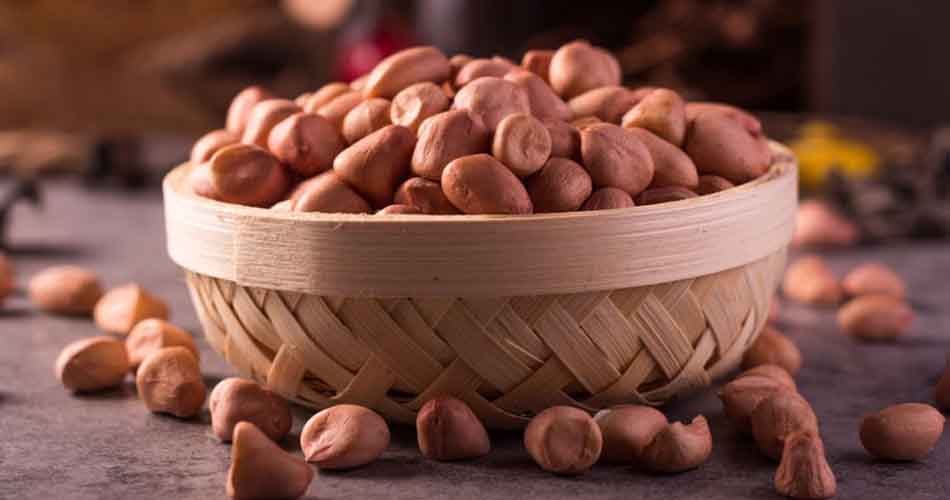কাঁচা বাদামের যত উপকারিতা