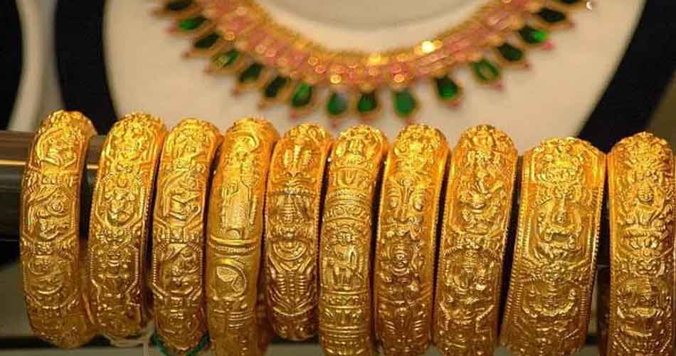 দেশের বাজারে সব রেকর্ড ছাড়াল স্বর্ণ দেশের বাজারে সব রেকর্ড ছাড়াল স্বর্ণ