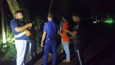 মেহেরপুরে সড়কে ককটেল ফাঁটিয়ে গণডাকাতি