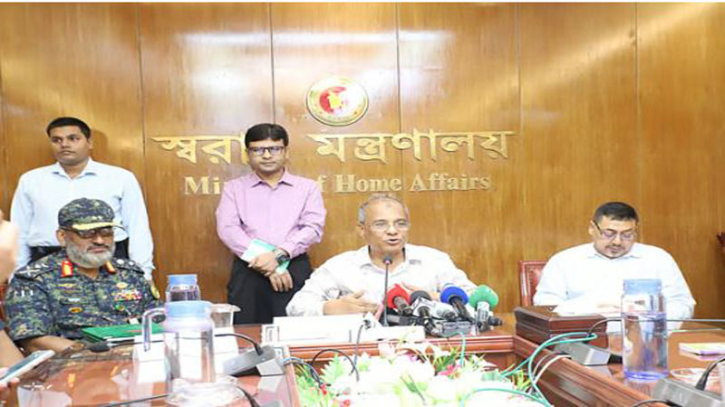 ৫ আগস্ট নিয়ে সরকার সতর্ক, তবে নেই নিরাপত্তা শঙ্কা