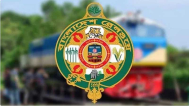 নীরবে বাড়ল ট্রেনের ভাড়া, পন্টেজ চার্জে যাত্রীদের বাড়তি চাপ