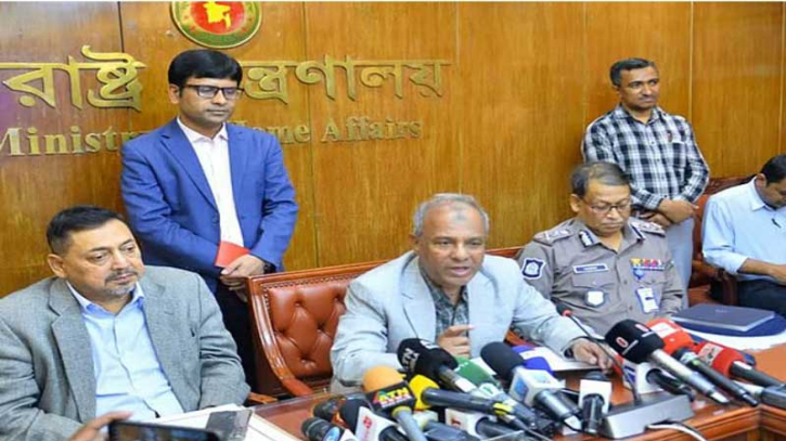 দেশে কারও নিরাপত্তাঝুঁকি নেই: স্বরাষ্ট্র উপদেষ্টা