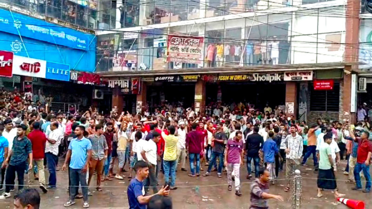 চকরিয়ার এনসিপির পথসভা ভন্ডুল, জেলা জুড়ে বিএনপির বিক্ষোভ মিছিল চকরিয়ার এনসিপির পথসভা ভন্ডুল, জেলা জুড়ে বিএনপির বিক্ষোভ মিছিল