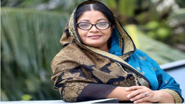 ডলি জহুর: আজকাল সম্পর্কগুলোতে নেই আর আন্তরিকতা