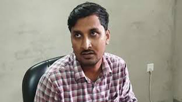 জুলাই আন্দোলনে হামলার অভিযোগে নোবিপ্রবি কর্মকর্তাকে পুলিশে