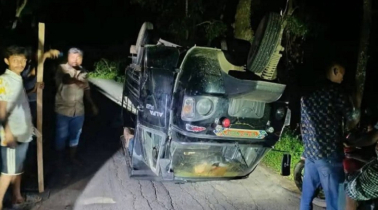গাইবান্ধায় সড়কে গাছ ফেলে ডাকাতির চেষ্টা, নিহত ১