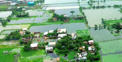 টানা বৃষ্টিতে তলিয়ে গেছে সাতক্ষীরার নিম্নাঞ্চল