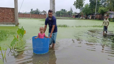 সাতক্ষীরায় জলাবদ্ধতায় নাকাল পৌরবাসী
