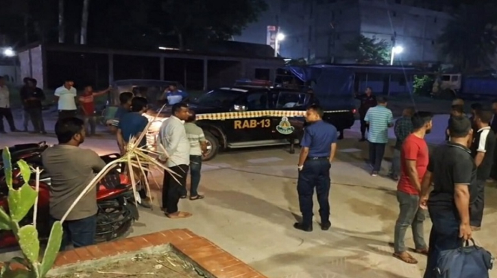 গাইবান্ধায় অপহৃত কিশোরী উদ্ধার, র‍্যাবের ওপর হামলা