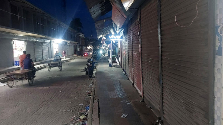 কারফিউয়ের মেয়াদ বাড়লো, কোটালীপাড়ায় জনমনে গ্রেপ্তার আতঙ্ক