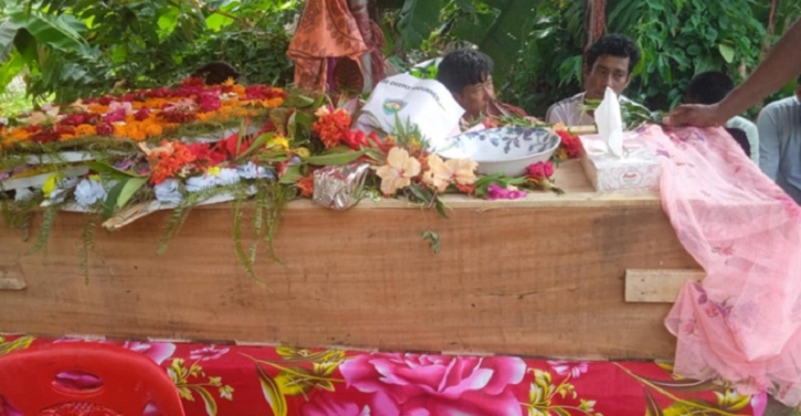 চোখের জলে উক্য চিং মারমাকে বিদায় চোখের জলে উক্য চিং মারমাকে বিদায়