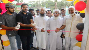 কোটালীপাড়ায় পায়রা পরিবহনের কাউন্টার উদ্বোধন