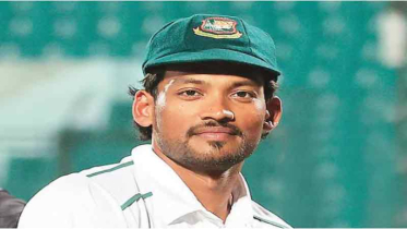 হঠাৎ অধিনায়কত্ব ছাড়লেন নাজমুল, বিসিবি ছিল অজ্ঞাত