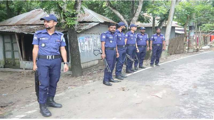 নগরকান্দায় বৈষম্যবিরোধী নেত্রীকে মারধরের আগে উত্ত্যক্ত, মামলা ও গ্রেপ্তার ঘিরে উত্তেজনা নগরকান্দায় বৈষম্যবিরোধী নেত্রীকে মারধরের আগে উত্ত্যক্ত, মামলা ও গ্রেপ্তার ঘিরে উত্তেজনা