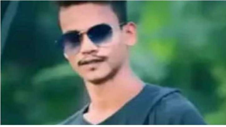 ‘আন্দোলনে হারালাম ছেলেকে, এখন ঈদেও আনন্দ নাই’
