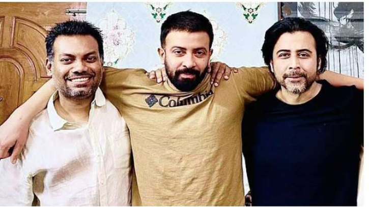 ’তাণ্ডব’-এ শাকিব-রাফীর বিস্ফোরণ, শেষ ৩০ মিনিটে চমকে দিল পুরো হল ’তাণ্ডব’-এ শাকিব-রাফীর বিস্ফোরণ, শেষ ৩০ মিনিটে চমকে দিল পুরো হল