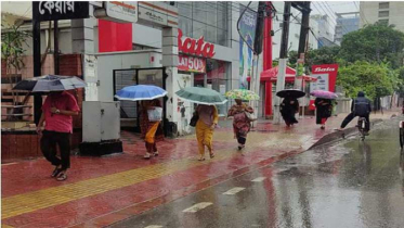 নিম্নচাপ ঘনীভূত, চার বন্দরে ৩ নম্বর সতর্কতা