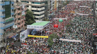তারুণ্যের ঢেউয়ে বিএনপির হুঁশিয়ারি: ‘নির্বাচন নিয়ে হেলাফেলা চলবে ন