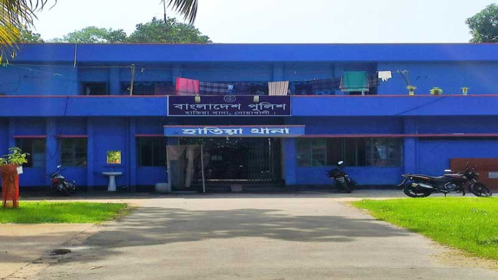 নোয়াখালীতে ঘরে ঢুকে নারীকে জবাই করে হত্যা,লাশ ফেলল পুকুরে