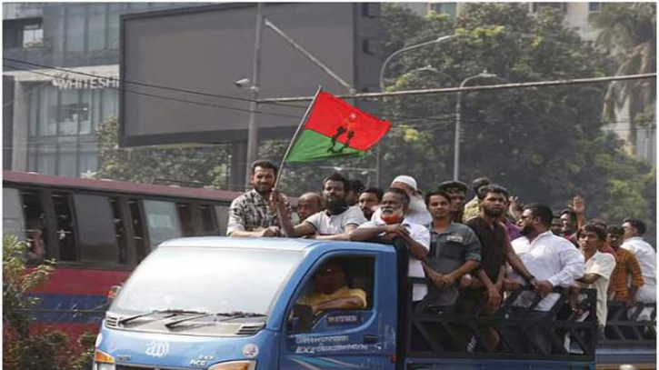 চার মাস পর দেশে ফিরছেন খালেদা জিয়া, পথে পথে অভ্যর্থনার প্রস্তুতি—নেতাকর্মীদের ফুটপাতে অবস্থানের নির্দেশনা চার মাস পর দেশে ফিরছেন খালেদা জিয়া, পথে পথে অভ্যর্থনার প্রস্তুতি—নেতাকর্মীদের ফুটপাতে অবস্থানের নির্দেশনা