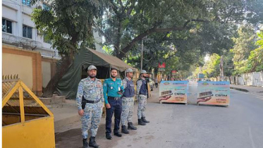 রায়কে ঘিরে ঢাকায় কড়া নিরাপত্তার, ১৫ হাজার পুলিশ মোতায়েন রায়কে ঘিরে ঢাকায় কড়া নিরাপত্তার, ১৫ হাজার পুলিশ মোতায়েন