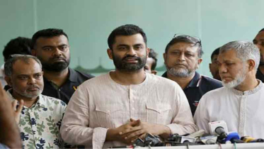 বিসিবি নির্বাচন ছাড়লেন তামিম: “নির্বাচনের ফিক্সিং বন্ধ করুন”