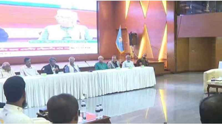 রাজনৈতিক দলগুলোর সঙ্গে সংলাপে প্রধান উপদেষ্টা রাজনৈতিক দলগুলোর সঙ্গে সংলাপে প্রধান উপদেষ্টা