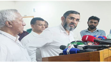ফেরারি আসামিকে ভোটে অযোগ্য করার প্রস্তাব ইসির