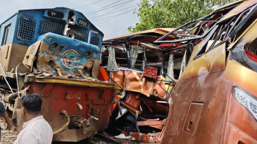 কুমিল্লা ট্রেন-বাস ট্র্যাজেডি: ২ গেটম্যান বরখাস্ত, ৩ তদন্ত কমিটি কুমিল্লা ট্রেন-বাস ট্র্যাজেডি: ২ গেটম্যান বরখাস্ত, ৩ তদন্ত কমিটি