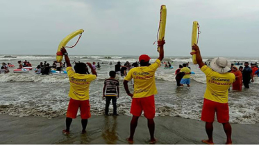 কক্সবাজার সৈকতে গোসলে নেমে ৩ পর্যটকের মৃত্যু, নিখোঁজ ১